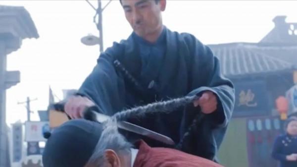 《老酒館》那爺:面子比天大,虎死不倒架 《老酒館》那爺:面子比天大,虎死不倒架