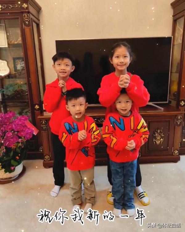 中國網球女神嫁百億富豪！罕見帶4個孩子出鏡，37歲如20歲少女
