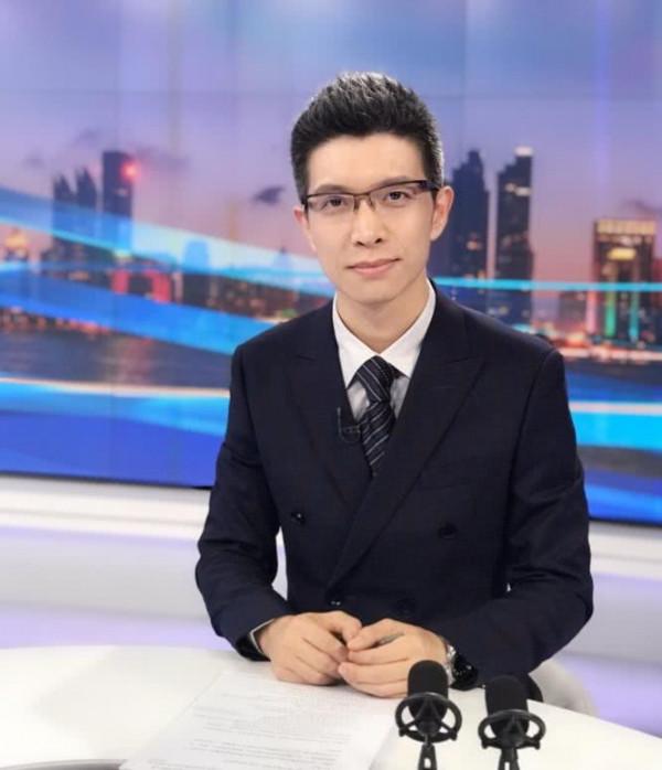 9位央視男神主持人，個個才華橫溢，康輝儒雅，撒貝南幽默