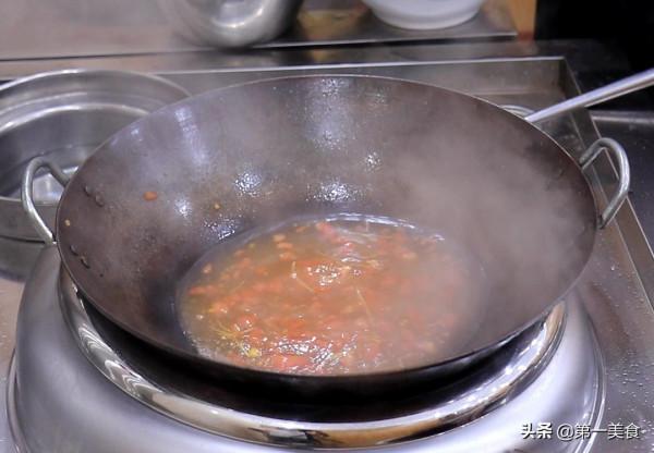 一把金針菇,一把蝦仁,廚師長教你燉鮮湯,清淡營養,老少皆宜 一把金針菇,一把蝦仁,廚師長教你燉鮮湯,清淡營養,老少皆宜