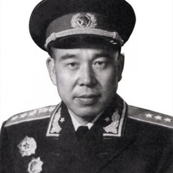 朝鮮戰爭，上級決定調司令黃永勝入朝，林彪說：我要換一個人上