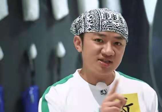 費盡心思追到了“國際華裔小姐”,身高163的王祖藍是怎麼做到的? 費盡心思追到了“國際華裔小姐”,身高163的王祖藍是怎麼做到的?