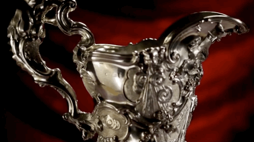 越純越真越柔軟，世人怎能不愛她？