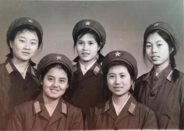 綠色的夢 青春的回憶 一生的戰友情 綠色的夢 青春的回憶 一生的戰友情