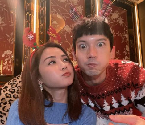蔡卓妍與關智斌甜蜜過平安夜，約定40歲阿SA未嫁，兩人就在一起