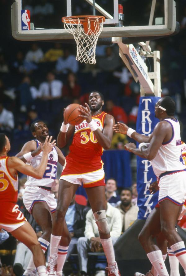 摩西-馬龍生涯十大比賽:進攻籃板之王 摩西-馬龍生涯十大比賽:進攻籃板之王