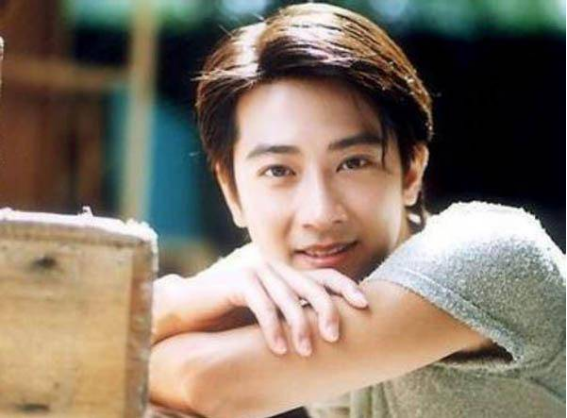 “娛圈棄子”孫耀威的消亡史,他的故事遠比你想象的還要慘淡 “娛圈棄子”孫耀威的消亡史,他的故事遠比你想象的還要慘淡