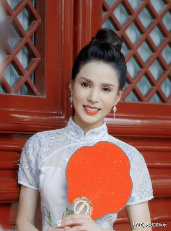 6位天生“眼窩凹陷”的女星，深邃迷人和疲憊顯老，就在一念之間