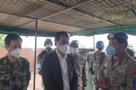 我駐南蘇丹大使館慰問中國維和步兵營官兵