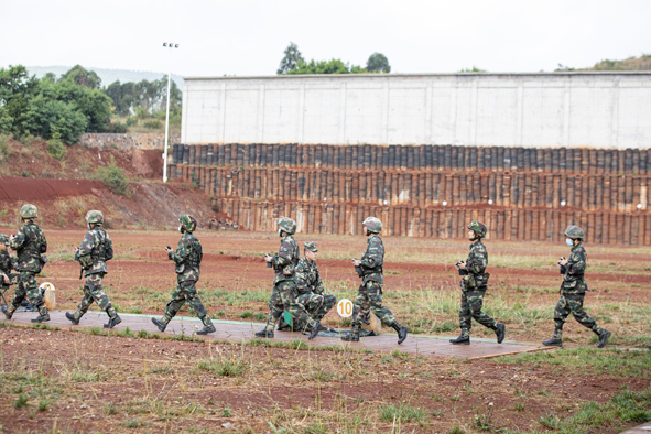 秋冬時節，火箭軍官兵打響“年終大考”第一槍