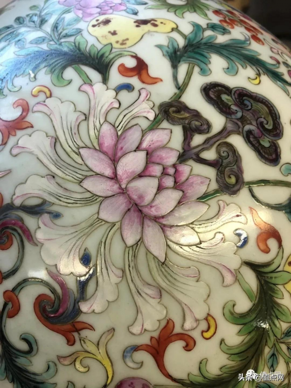 一年前RMB 400萬驚喜成交 |「乾隆粉彩天球瓶」降價再現倫敦拍賣 一年前RMB 400萬驚喜成交 |「乾隆粉彩天球瓶」降價再現倫敦拍賣