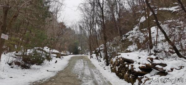 溜娃滑雪看冰瀑！西岔溝封了，去旁邊這個PIAPIA冰瀑，1小時路程