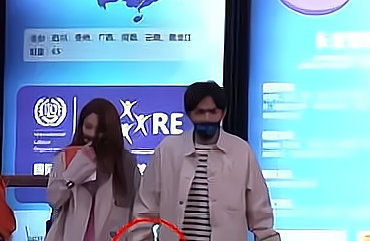 聽聽張雨綺對李柄熹的暱稱,甜到骨子裡,“親愛的”都落伍了 聽聽張雨綺對李柄熹的暱稱,甜到骨子裡,“親愛的”都落伍了