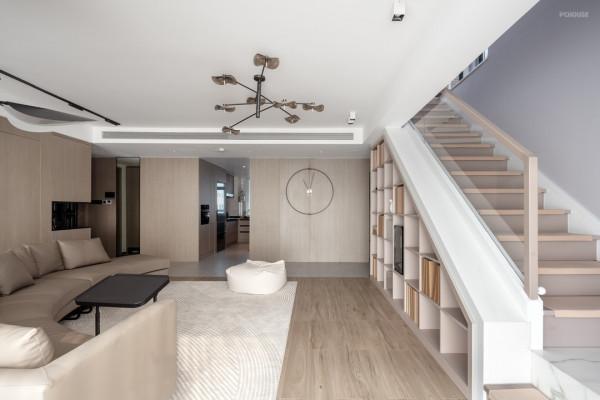 位於頂層的複式，擁有絕佳的視野，讓你忘卻一天的疲憊