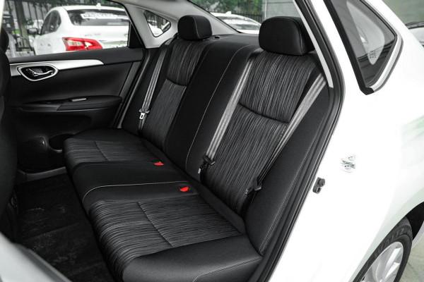 詳解日產軒逸,價格實惠又省油,配1.6L自吸動力,空間夠用夠舒適 詳解日產軒逸,價格實惠又省油,配1.6L自吸動力,空間夠用夠舒適