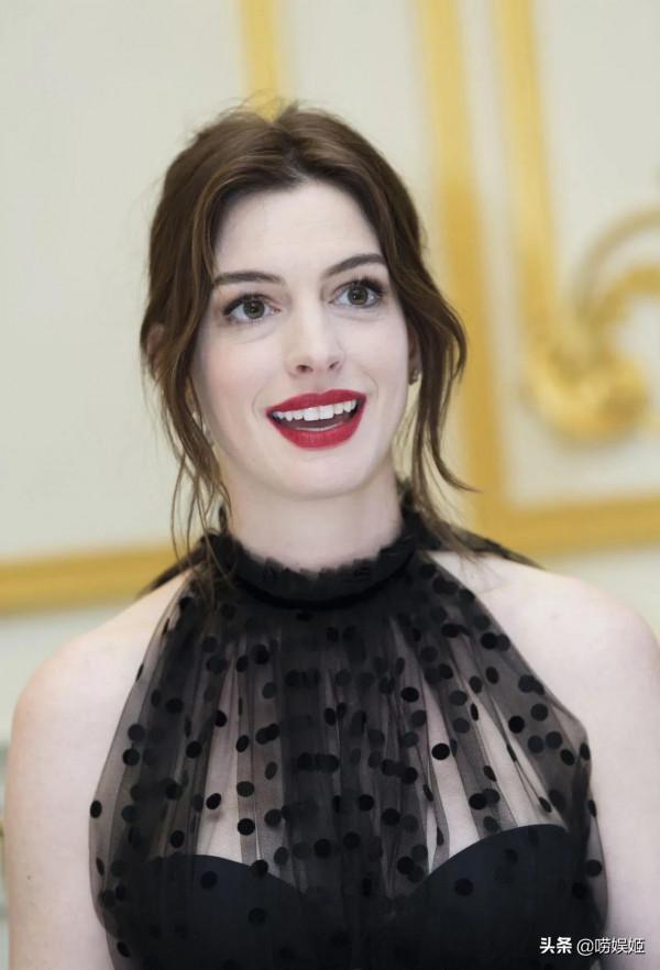 安妮·海瑟薇生完孩子後，顏值快崩塌了