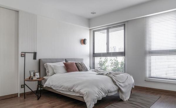 以純白敘寫歲月靜好!150平現代風與父母相鄰的雙拼宅 以純白敘寫歲月靜好!150平現代風與父母相鄰的雙拼宅