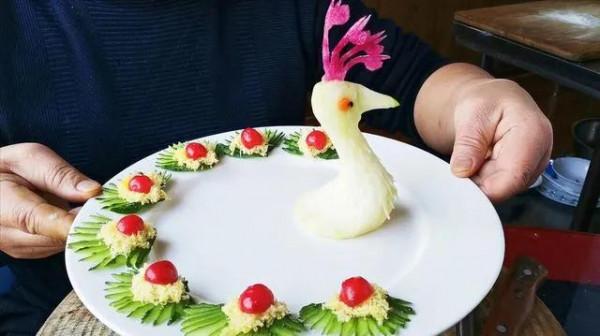 奇花異果有限公司年會（近百位奇花異果參加了本次年會）