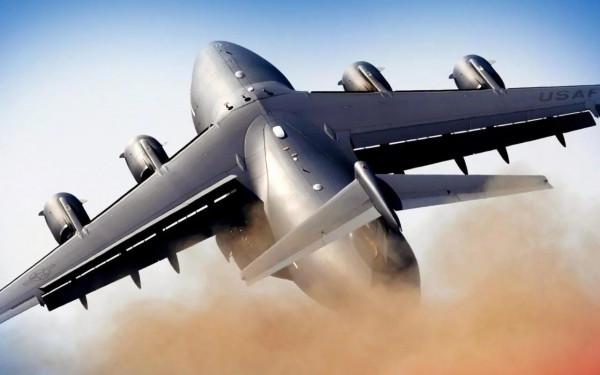 C-17“環球霸王”III運輸機圖集（200圖）