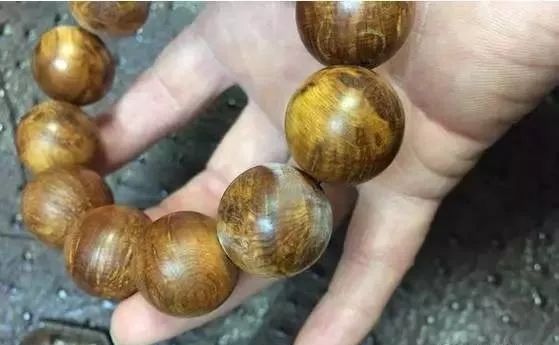 難道我怎麼好的手串扔了嗎？