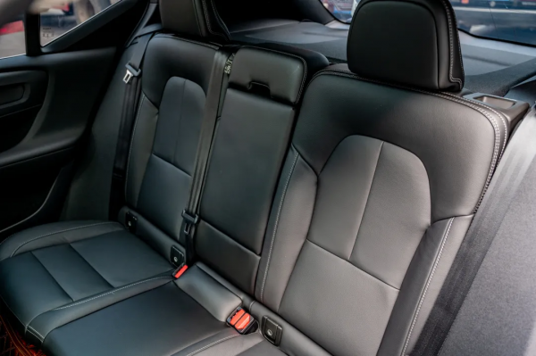 900公里準新車,還是跨省淘的——沃爾沃XC40 900公里準新車,還是跨省淘的——沃爾沃XC40