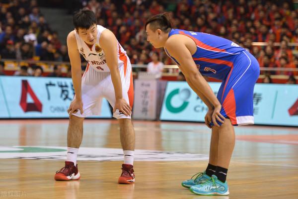 山東熱身輸球令人感慨,兩昔日新星在四川聯手,合力拿下老東家 山東熱身輸球令人感慨,兩昔日新星在四川聯手,合力拿下老東家