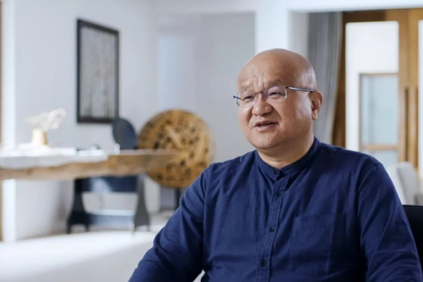 逆襲為百億富豪的秦榮華，從日本買10000根木頭：這本就是中國的