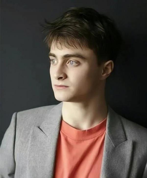 哈利波特二十週年主演再聚首,男大十八變,網友直呼還我魔法少年 哈利波特二十週年主演再聚首,男大十八變,網友直呼還我魔法少年