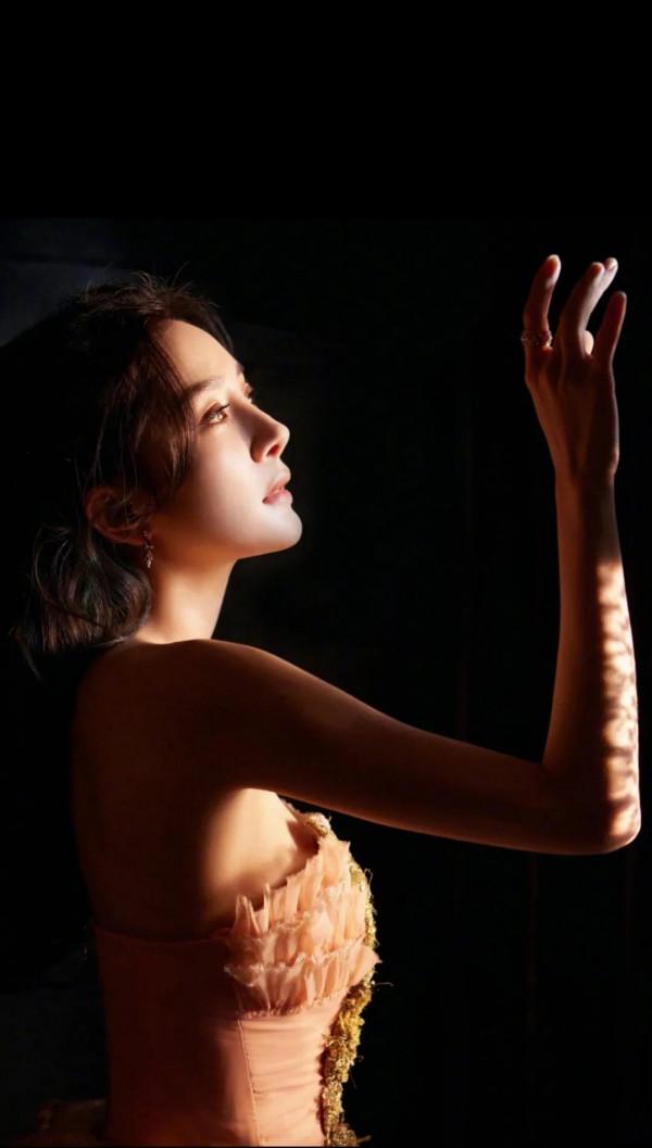 花仙子的媚惑，楊冪