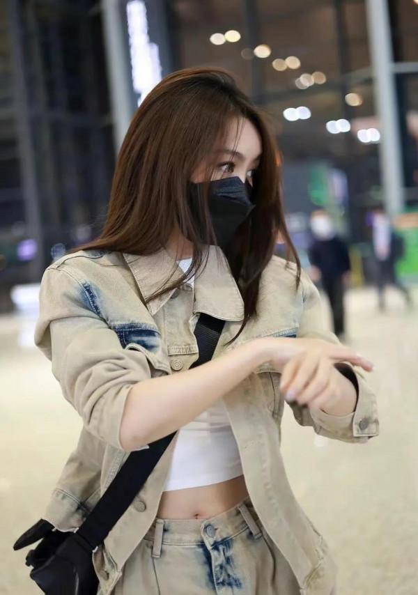 有一種舒服叫李菲兒穿搭