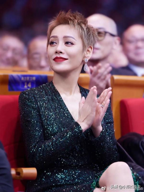 看完女明星們的金雞獎紅毯生圖，我的容貌焦慮好多了…