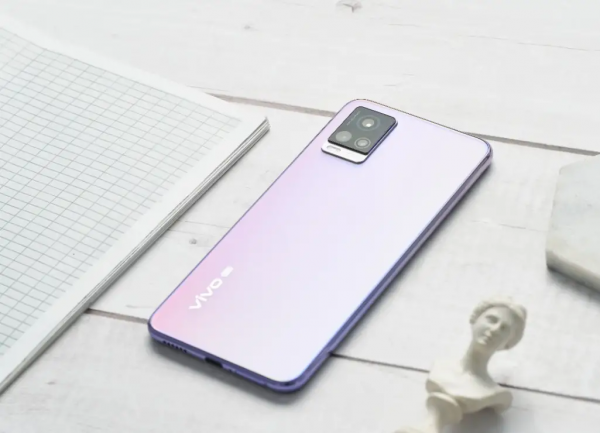 vivo S7測評:四色漸變讓手機如此驚豔 vivo S7測評:四色漸變讓手機如此驚豔