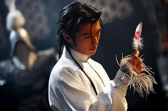 “我身上有160多處骨椎需要治療”謝霆鋒的成功不是偶然