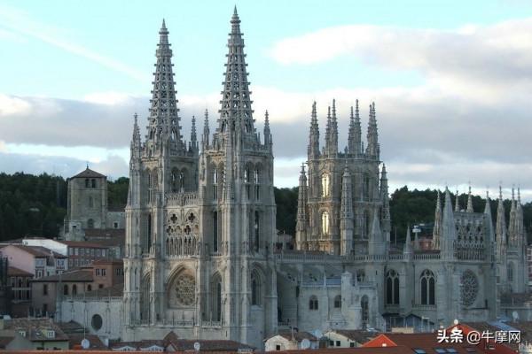 由ADV踏板車內卷再議摩托車行業內卷