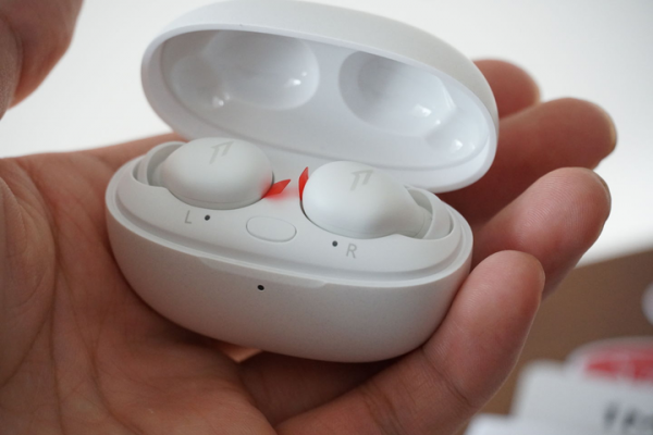 華為旗艦雙腰斬！接近K3003音質的百元耳機？雙11史詩級剁手指南