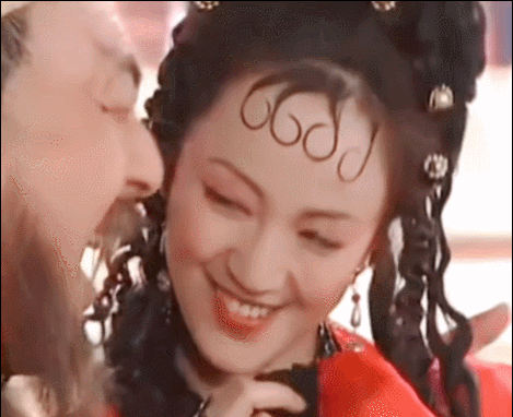 “靠臉吃飯”的女明星，美與醜全在造型師的一念之間，真是太慘了