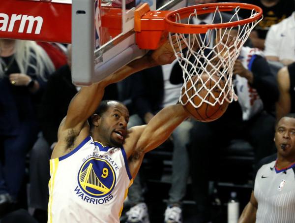 伊戈達拉:聯盟當年只有皮爾斯和KG會說垃圾話 伊戈達拉:聯盟當年只有皮爾斯和KG會說垃圾話