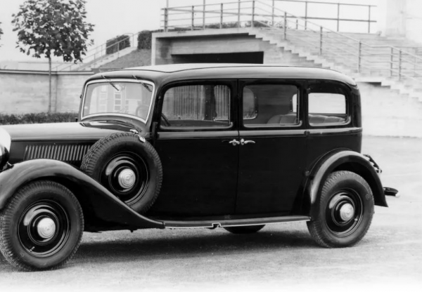 1949年,軍統少將穿解放軍軍裝前往北平,世人才知戴笠愛將竟是特工