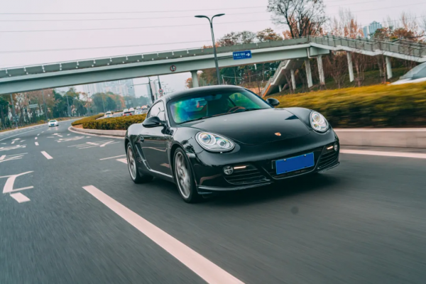 開過20多萬的保時捷987 Cayman S，忽然覺得40多萬的997不香了