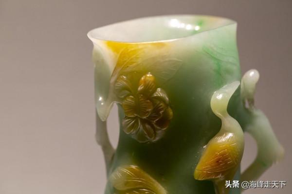 故宮珍寶館絕美、奢華的翡翠玉石:清代翠雕花鳥紋花插;人生必賞 故宮珍寶館絕美、奢華的翡翠玉石:清代翠雕花鳥紋花插;人生必賞
