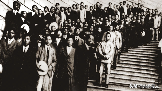 尋安徽安慶籍留法生鄧季宣後人,他曾任江蘇文史館研究員 尋安徽安慶籍留法生鄧季宣後人,他曾任江蘇文史館研究員