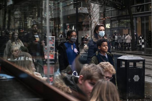 英國疫情持續惡化，42歲護士倒在崗位上，生前三次心臟驟停