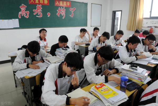 新高考“3+3”“3+1+2”，合理選科太重要，新生家長要忙起來啦