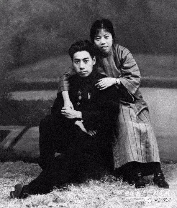 鄧穎超曾囑託,用周恩來用過的骨灰盒,毛澤東:我羨慕他們的婚姻 鄧穎超曾囑託,用周恩來用過的骨灰盒,毛澤東:我羨慕他們的婚姻