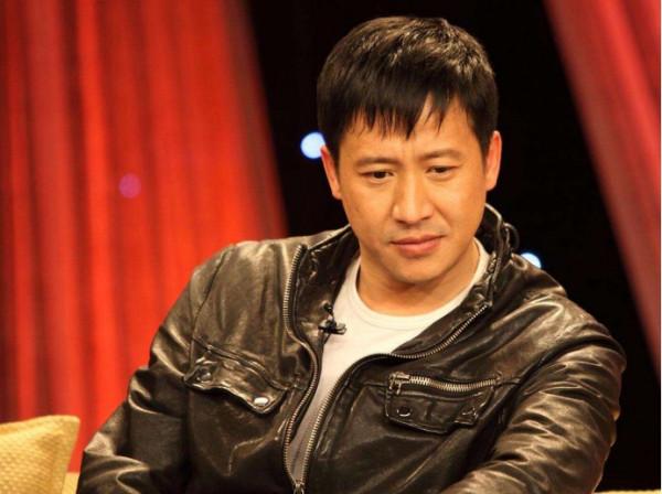 演員張國強:為救癌症父親累到尿血,他讓單身的母親晚年不流淚 演員張國強:為救癌症父親累到尿血,他讓單身的母親晚年不流淚