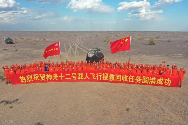 我軍“英雄航天員”湯洪波,獲得榮譽稱號,家鄉獎勵多少獎金? 我軍“英雄航天員”湯洪波,獲得榮譽稱號,家鄉獎勵多少獎金?