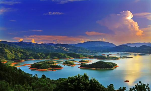 請來欣賞福建的湖 請來欣賞福建的湖