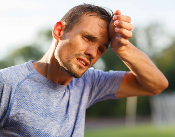 身體這4個部位出汗多，或是疾病的徵兆，早知早調理