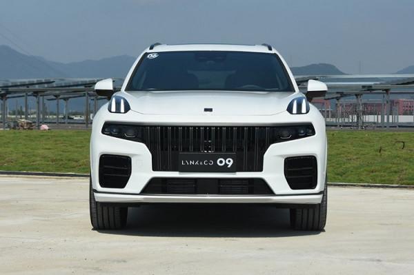 傳祺第二代GS8領銜，春節聚會開這些車既低調又不缺乏豪華感