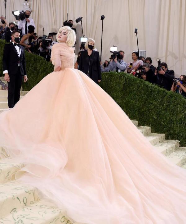 什麼樣的照片，可以掉10萬粉絲？